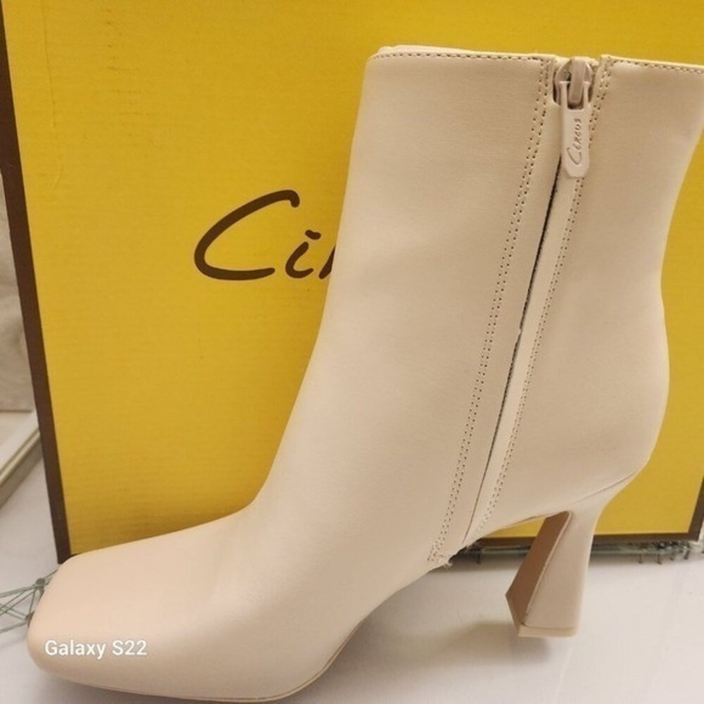 Circus Sam Edelman Emma Boots 9.5 Vanilla Square Toe Flared Heel Ankle Booties - Picture 6 of 11
